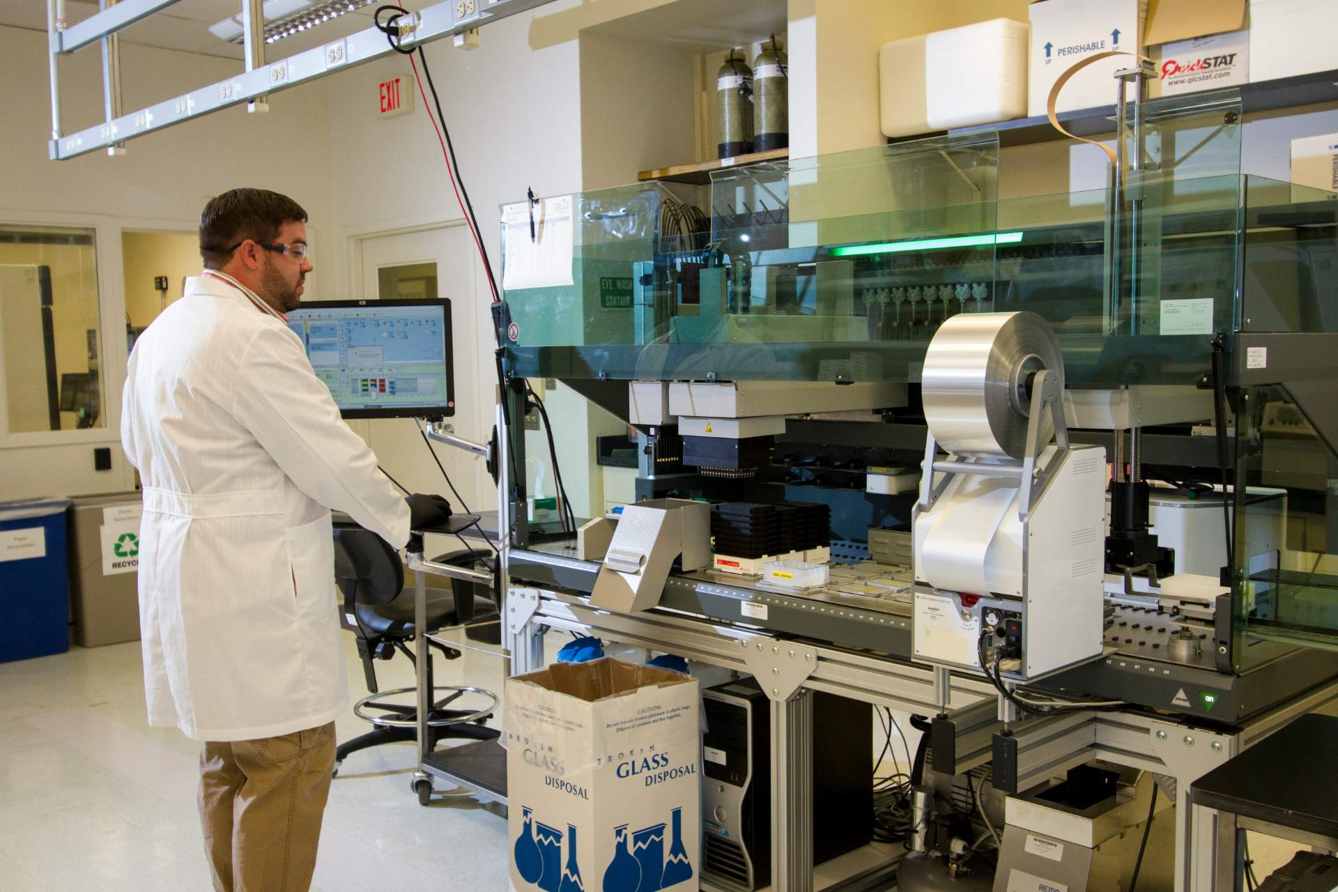 Scientist working in laboratory environment